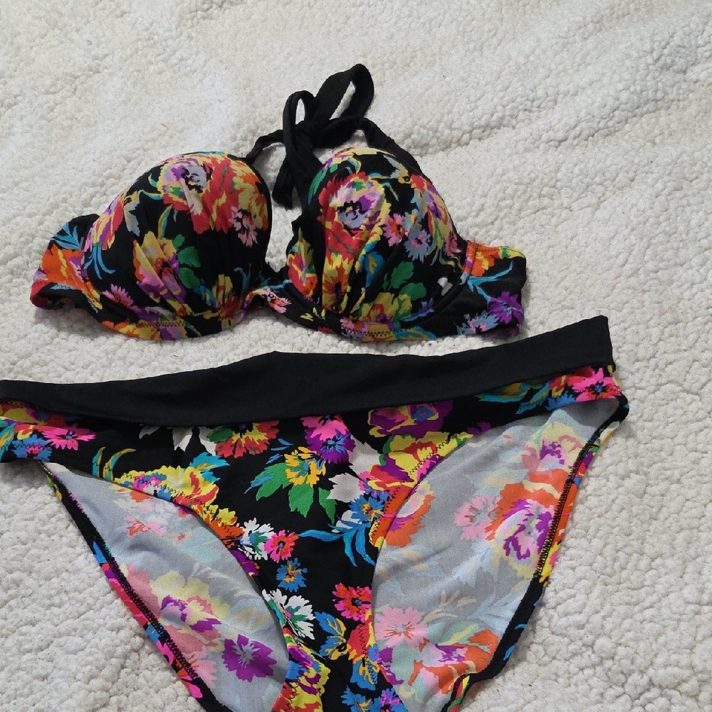 POUR MOI? 2 PIECE BIKINI SET
